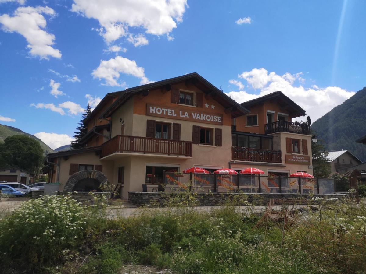Hotel La Vanoise Bessans Esterno foto