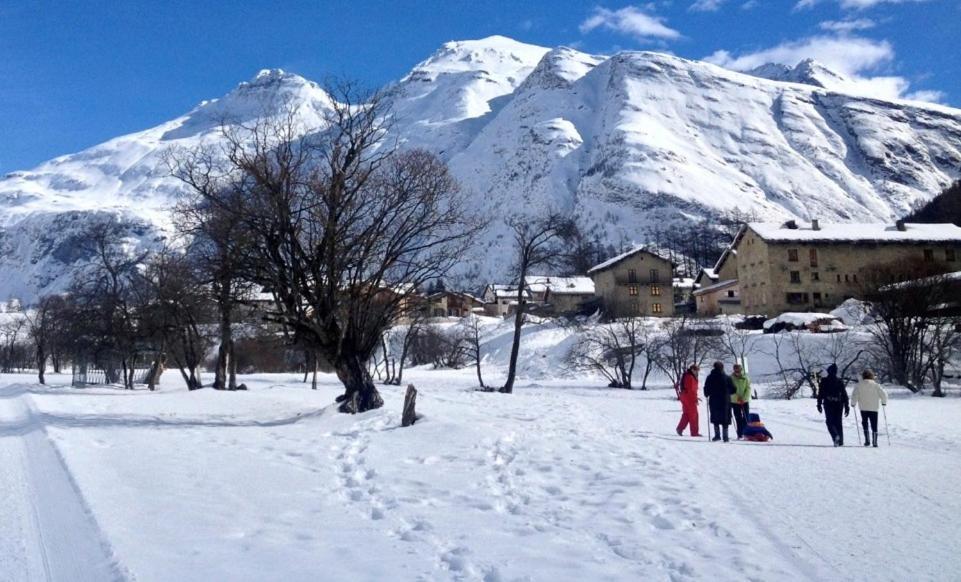 Hotel La Vanoise Bessans Esterno foto