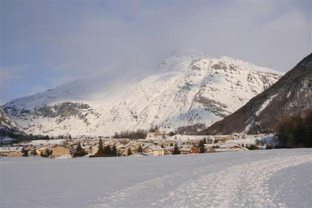 Hotel La Vanoise Bessans Esterno foto