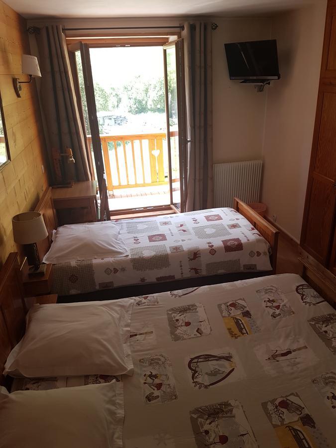 Hotel La Vanoise Bessans Esterno foto